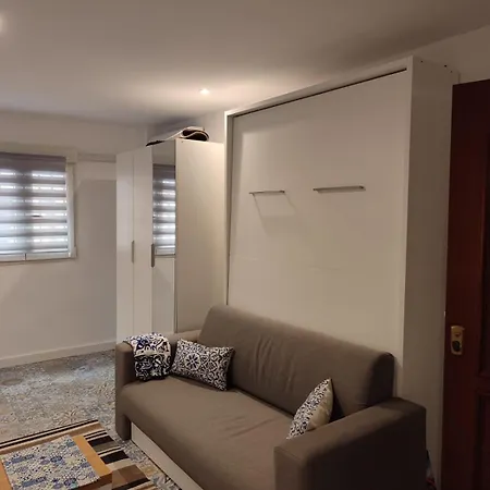 Perla 2 Seafront Apartment Fuengirola